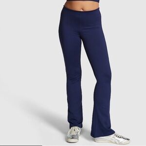 PINK by Victoria Secret Navy Winter Flare Leggings size small